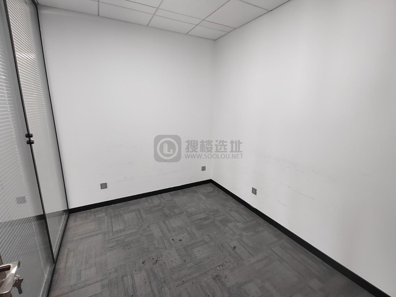 景枫中心面积655平