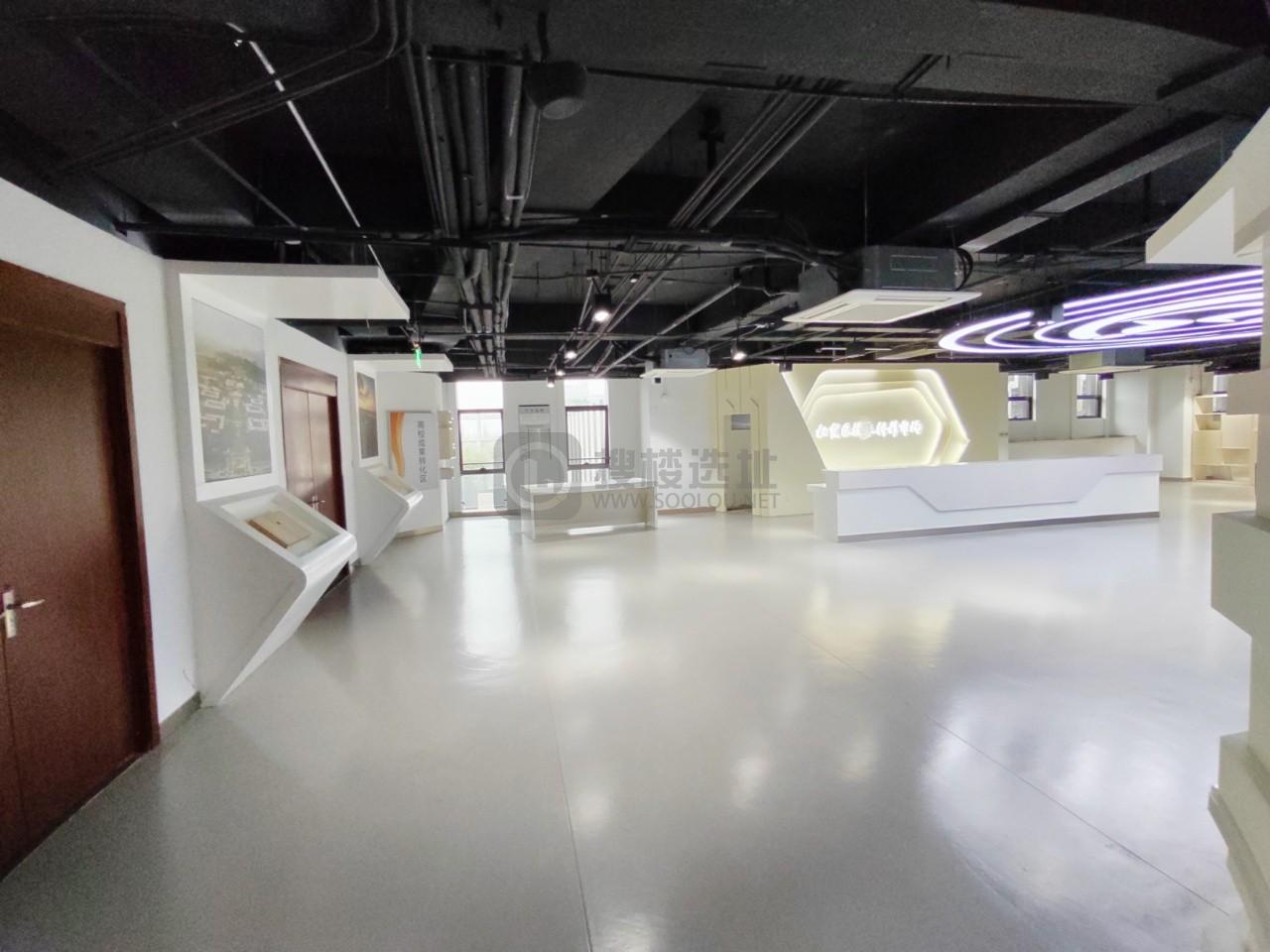 高科中心面积1018平