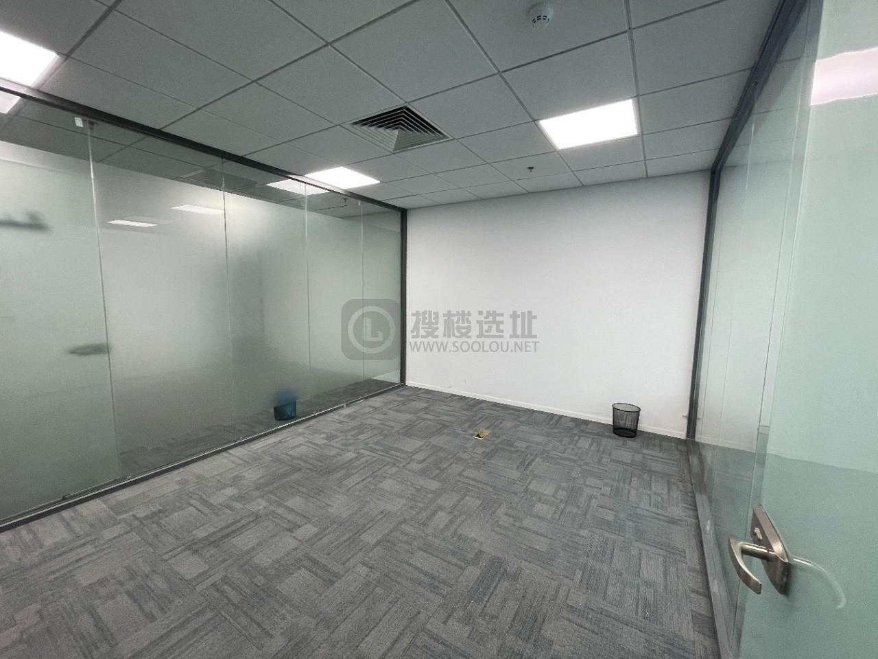 景枫中心面积303平