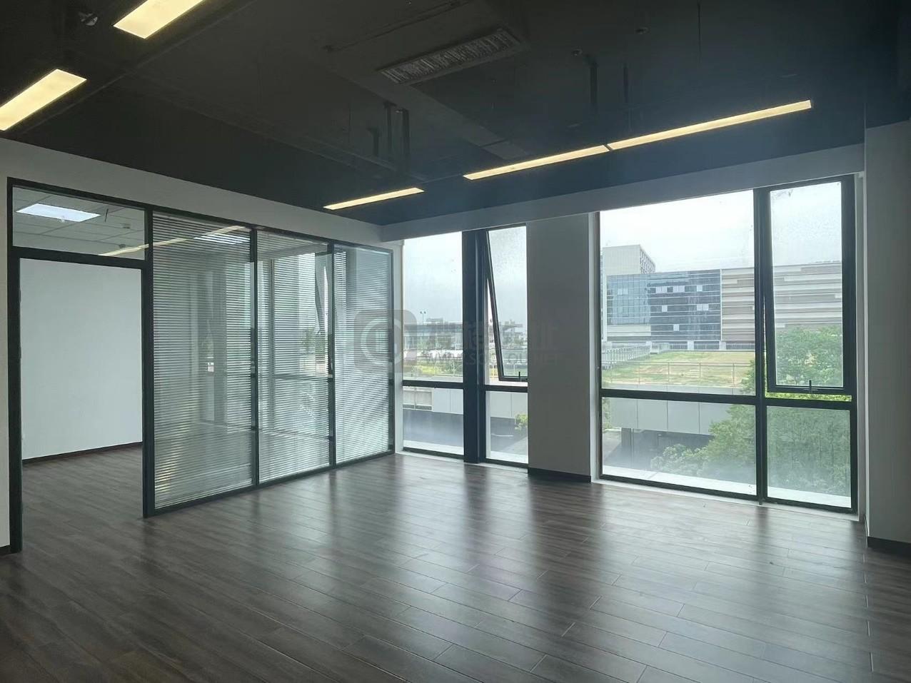 绿地云都会面积100平