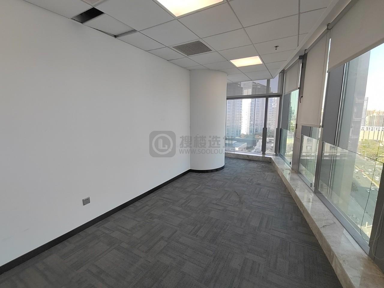 景枫中心面积655平