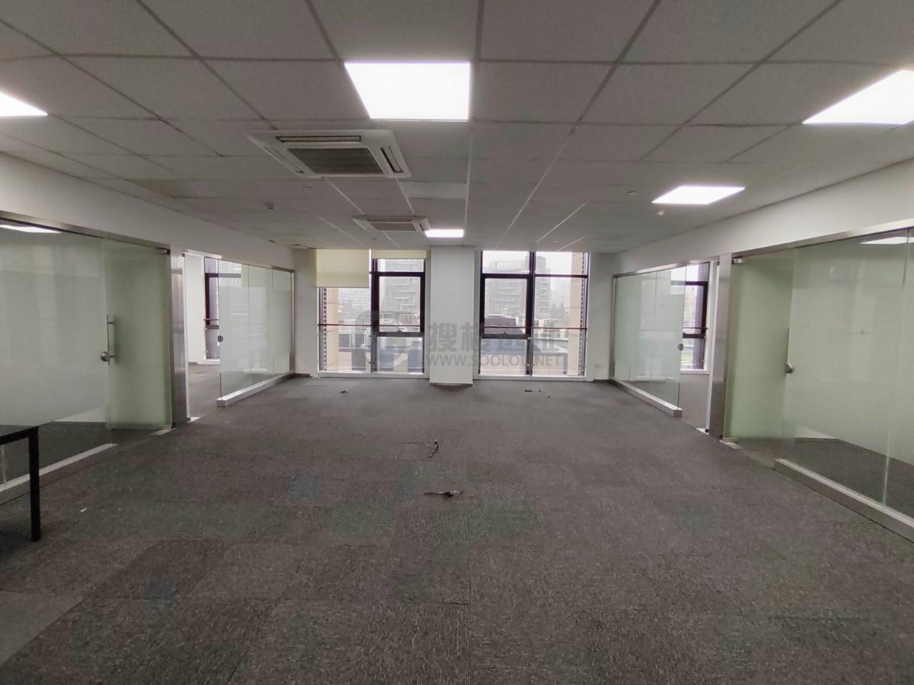 高科中心面积1018平