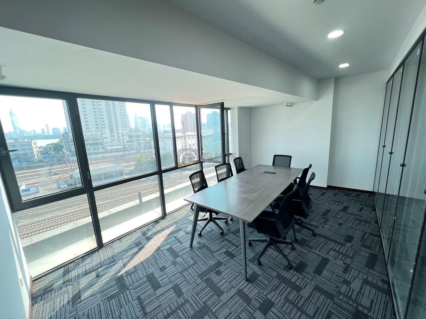 融创精彩天地面积263平