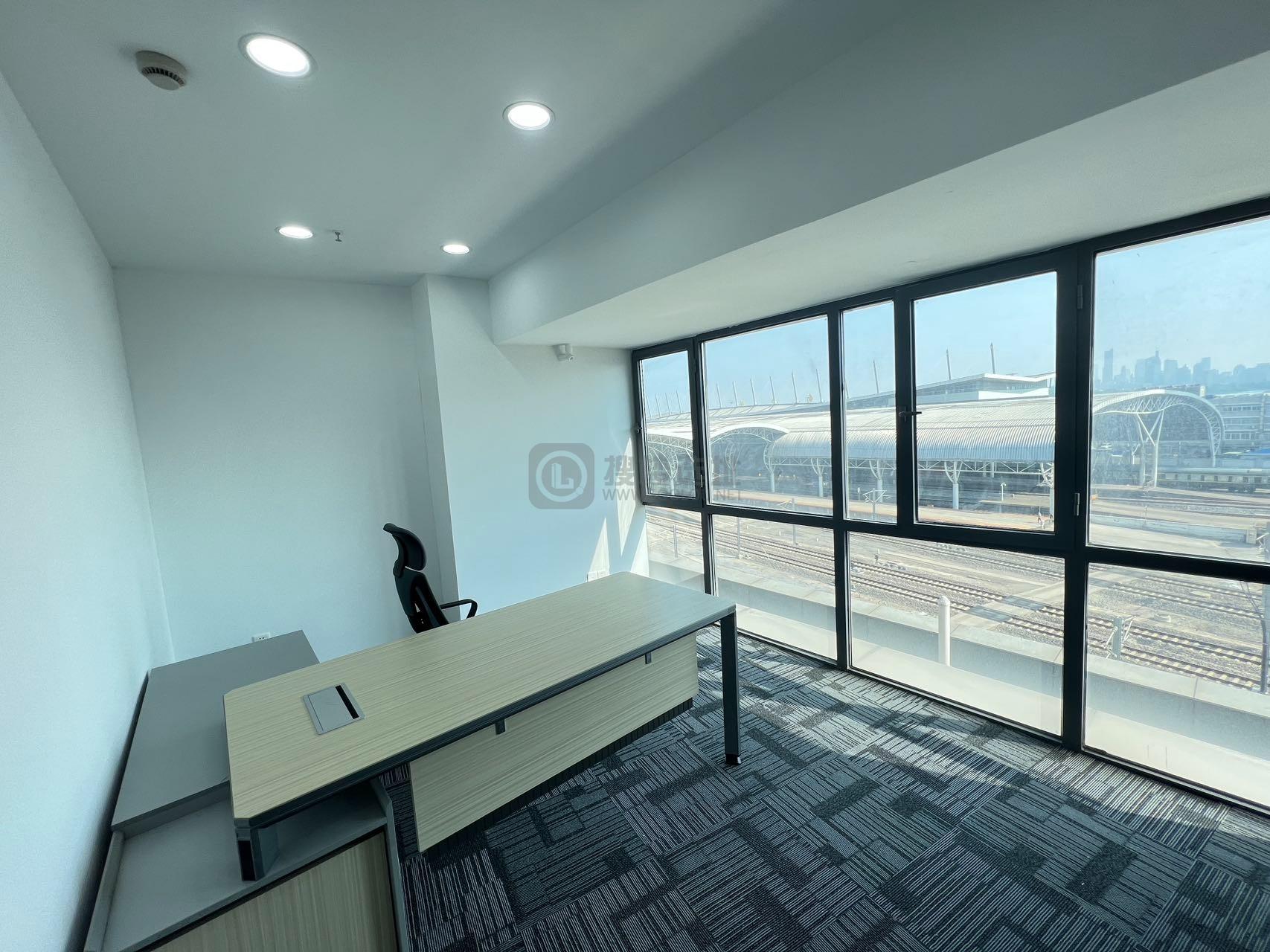 融创精彩天地面积263平