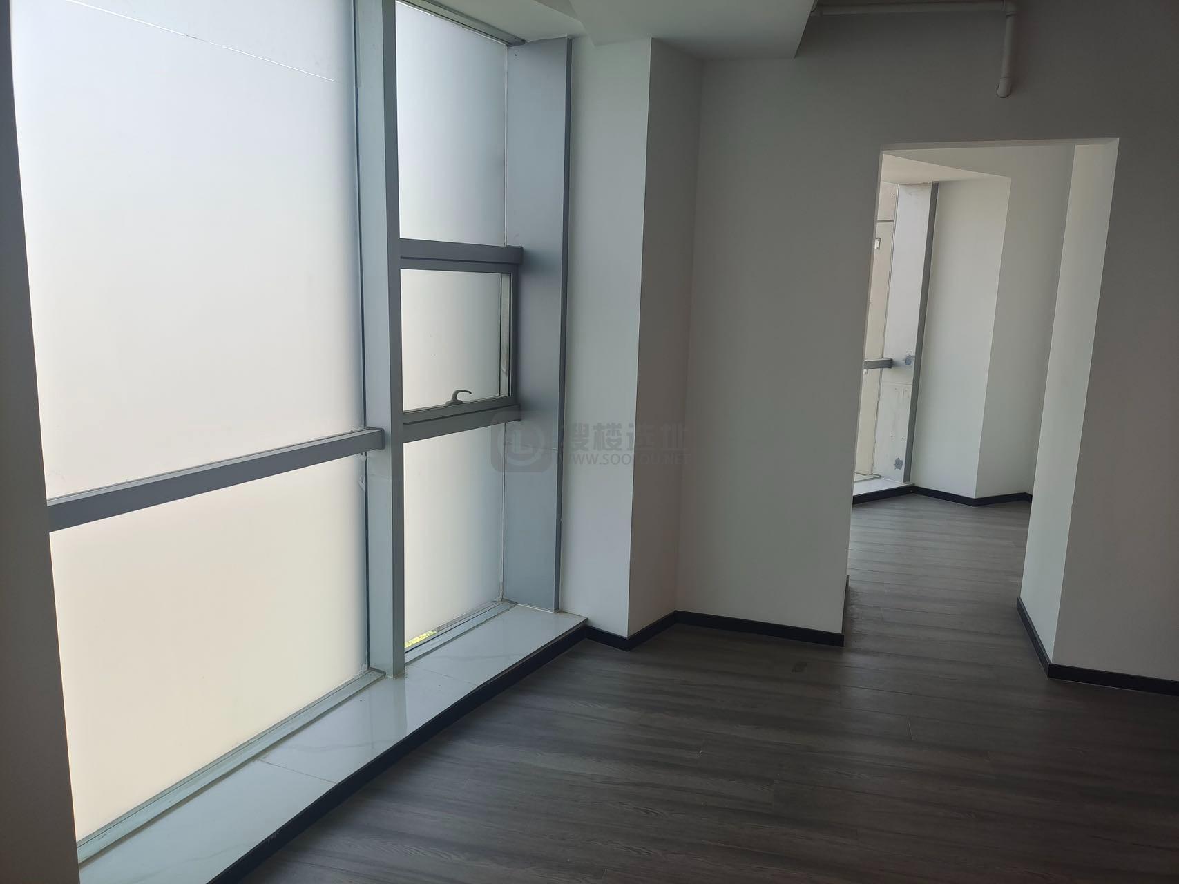 中环国际广场面积123平