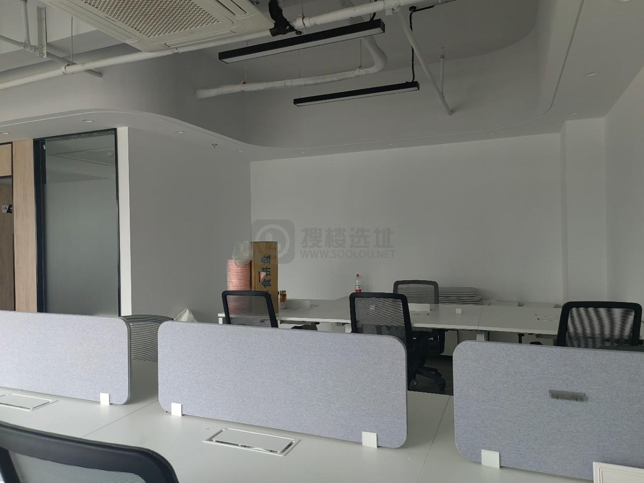 东鼎大厦面积183平