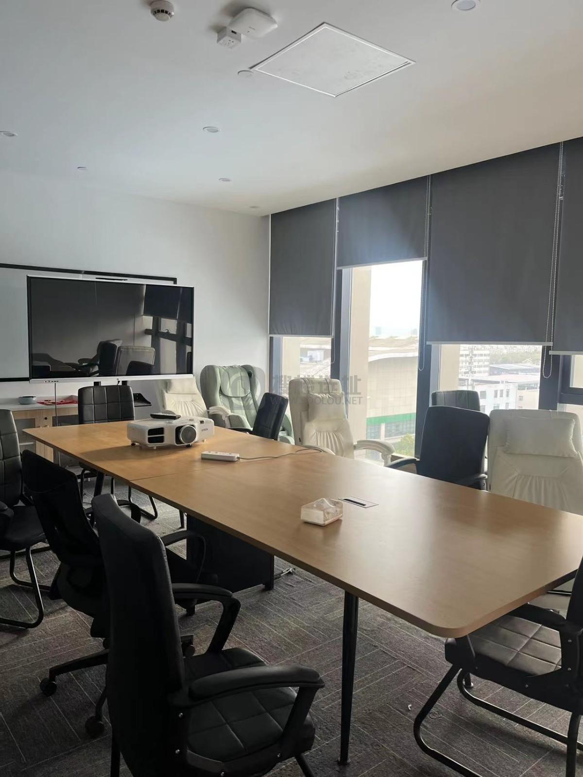  银城INC面积325平