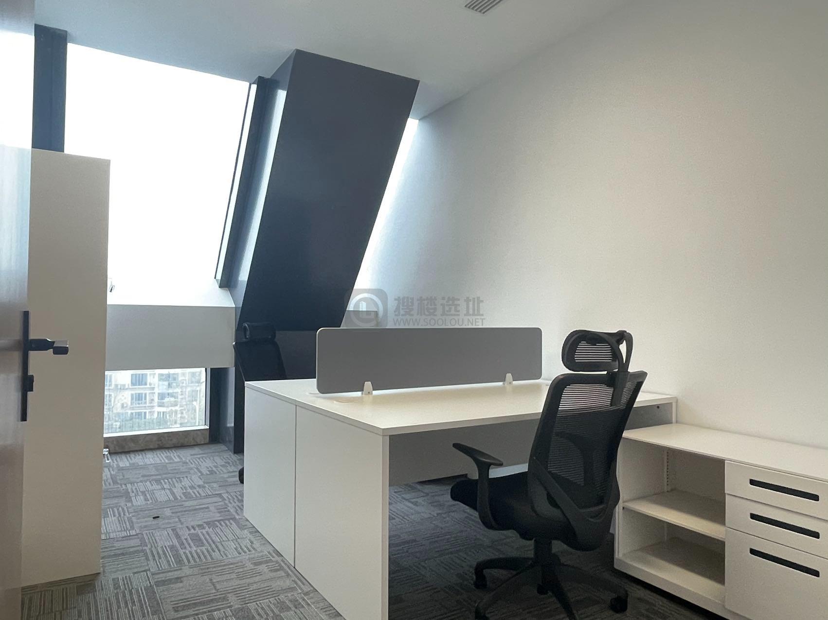  银城INC面积344平