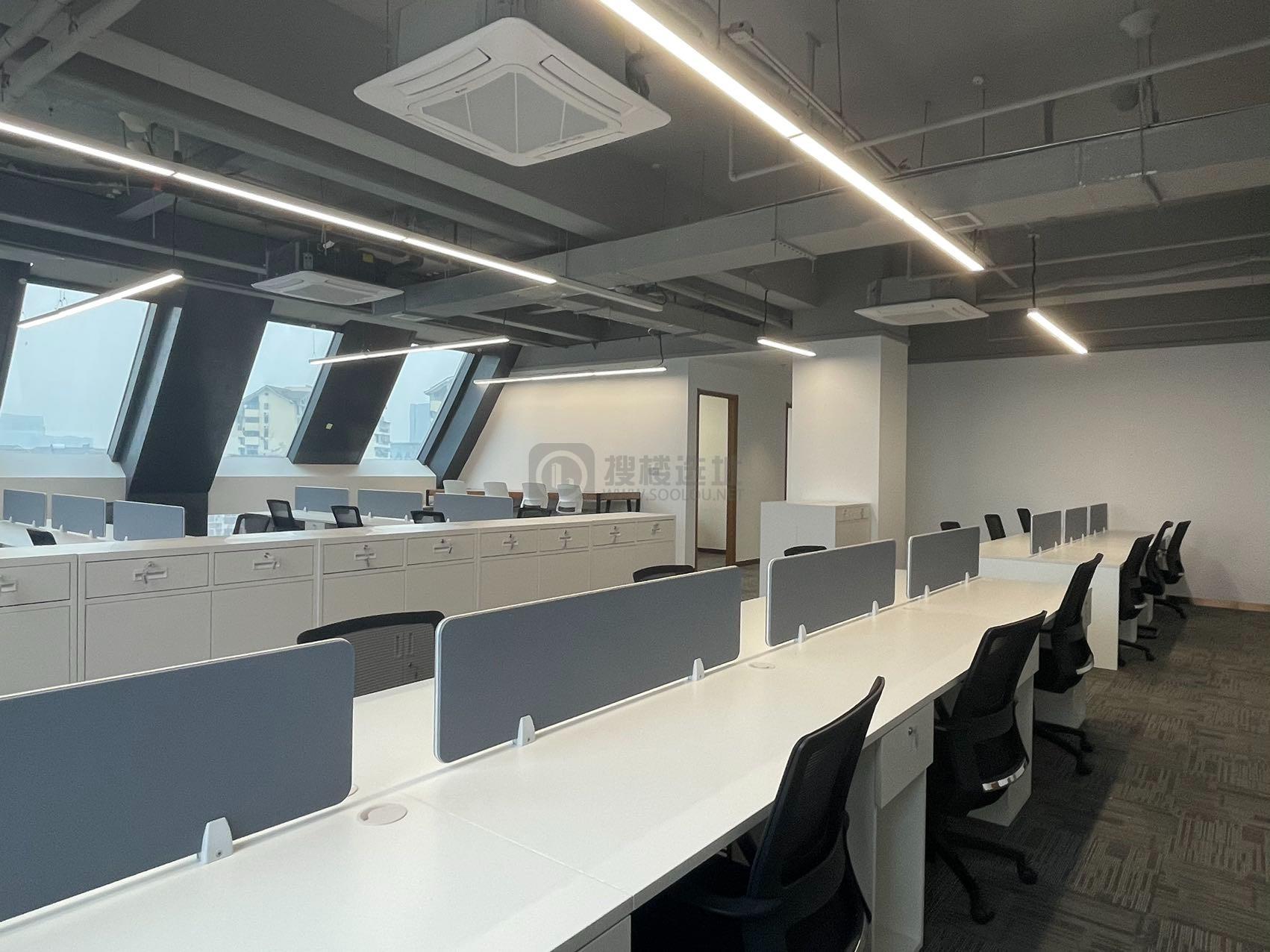  银城INC面积344平