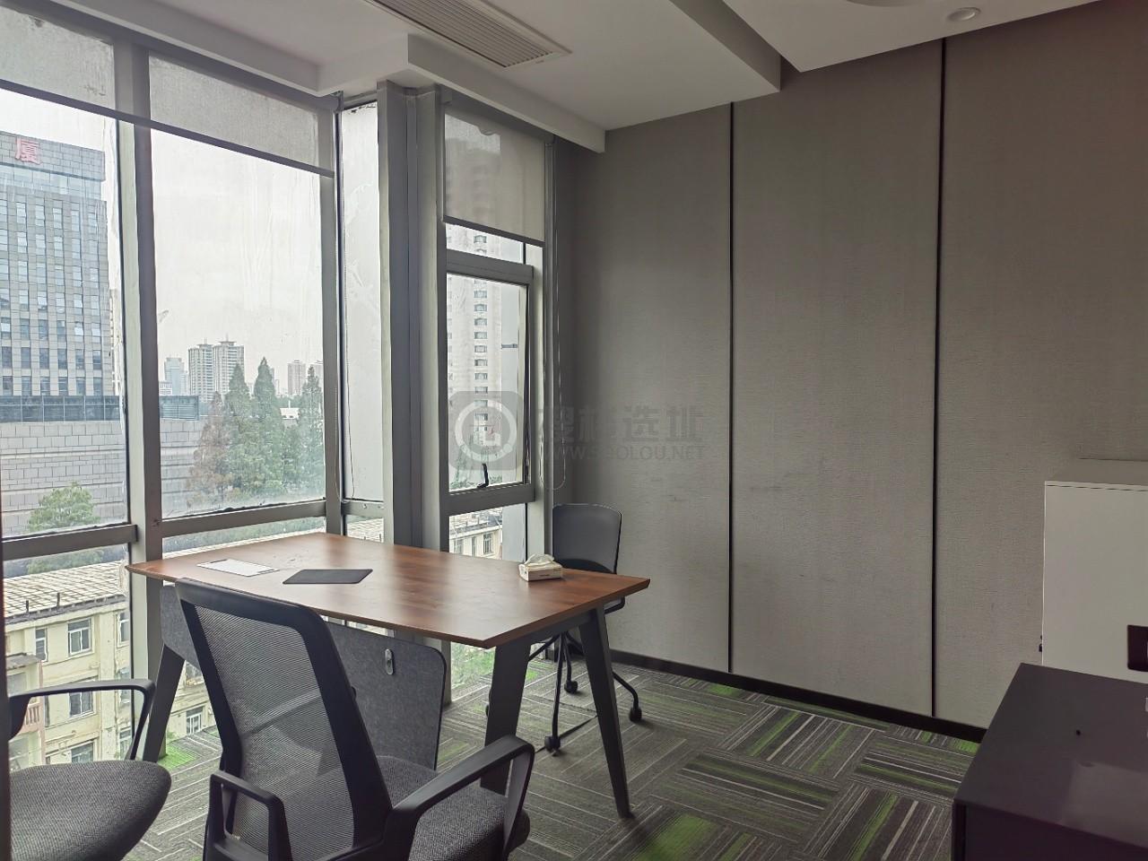 东鼎大厦面积183平