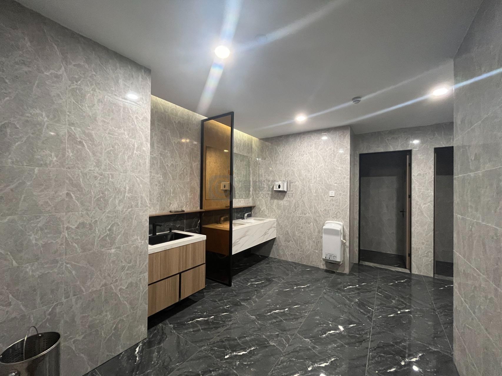  银城INC面积880平