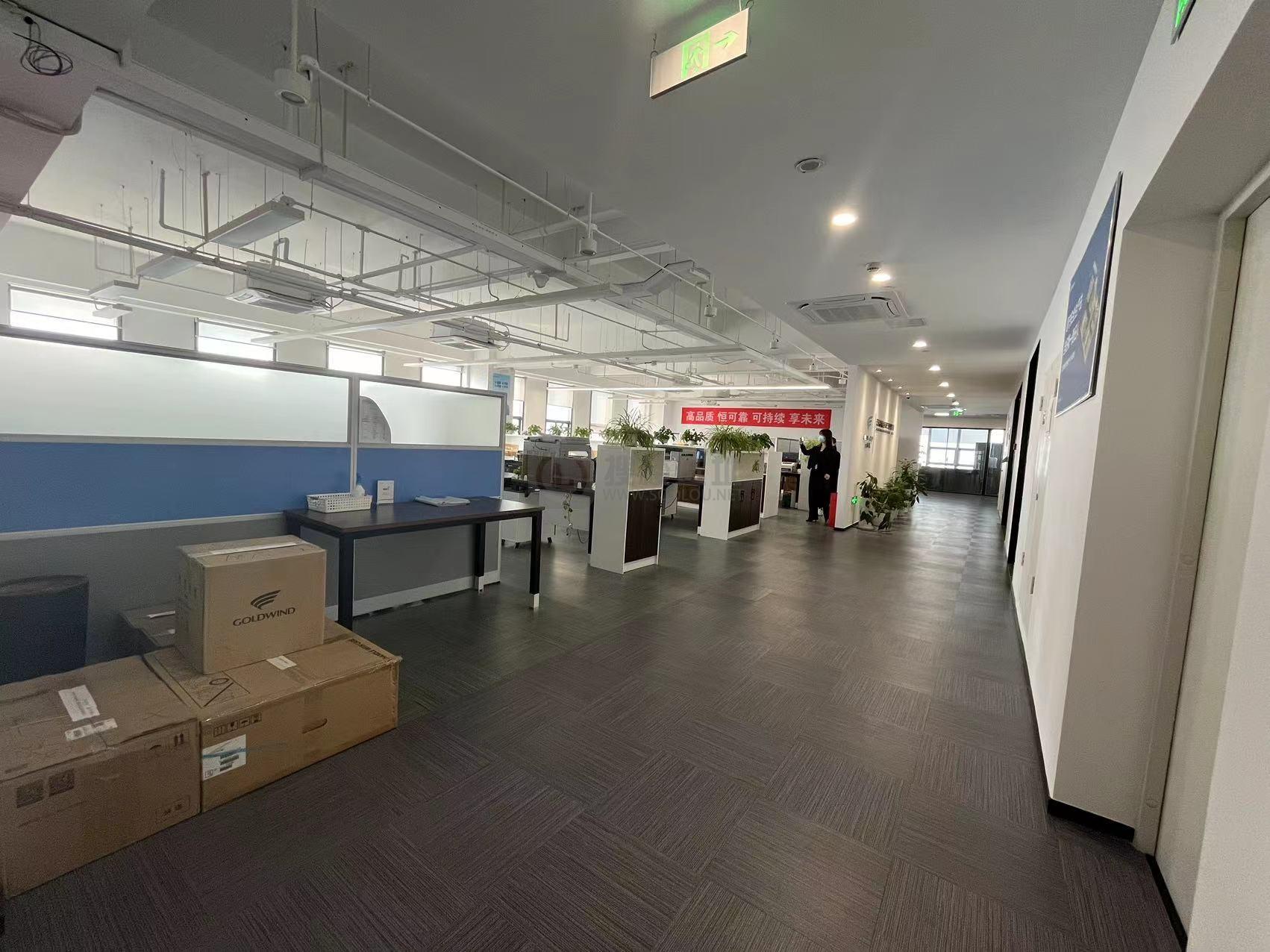  银城INC面积880平