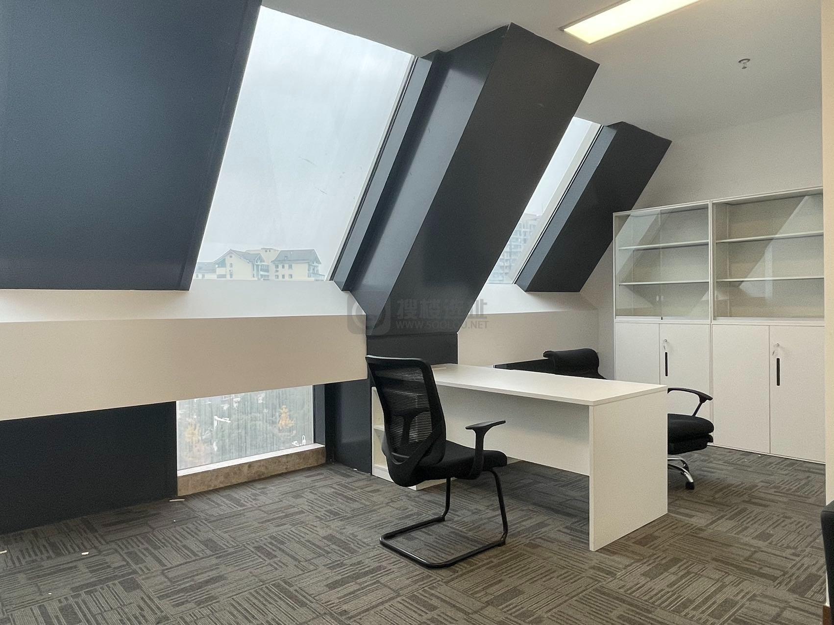  银城INC面积344平