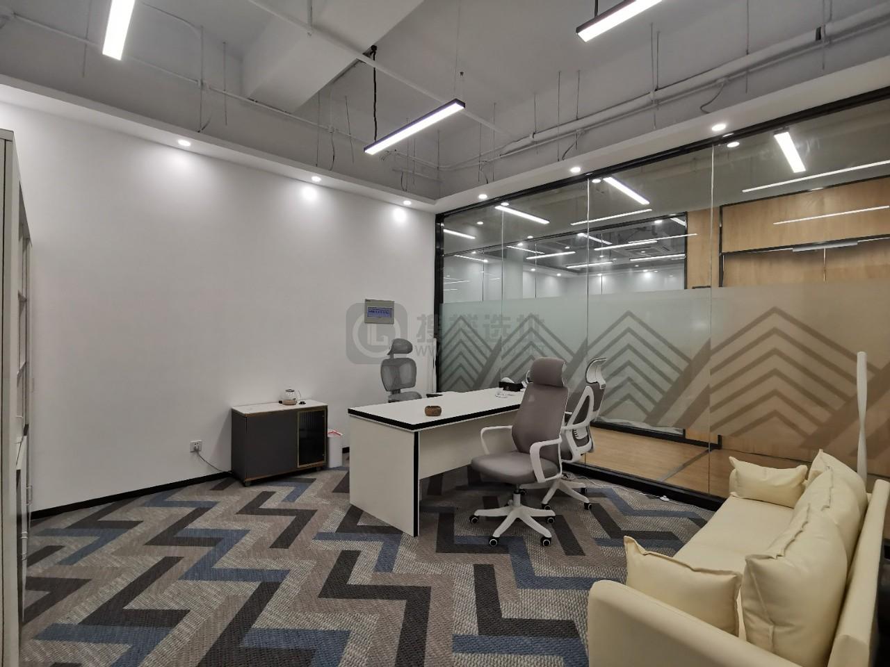 东鼎大厦面积238平