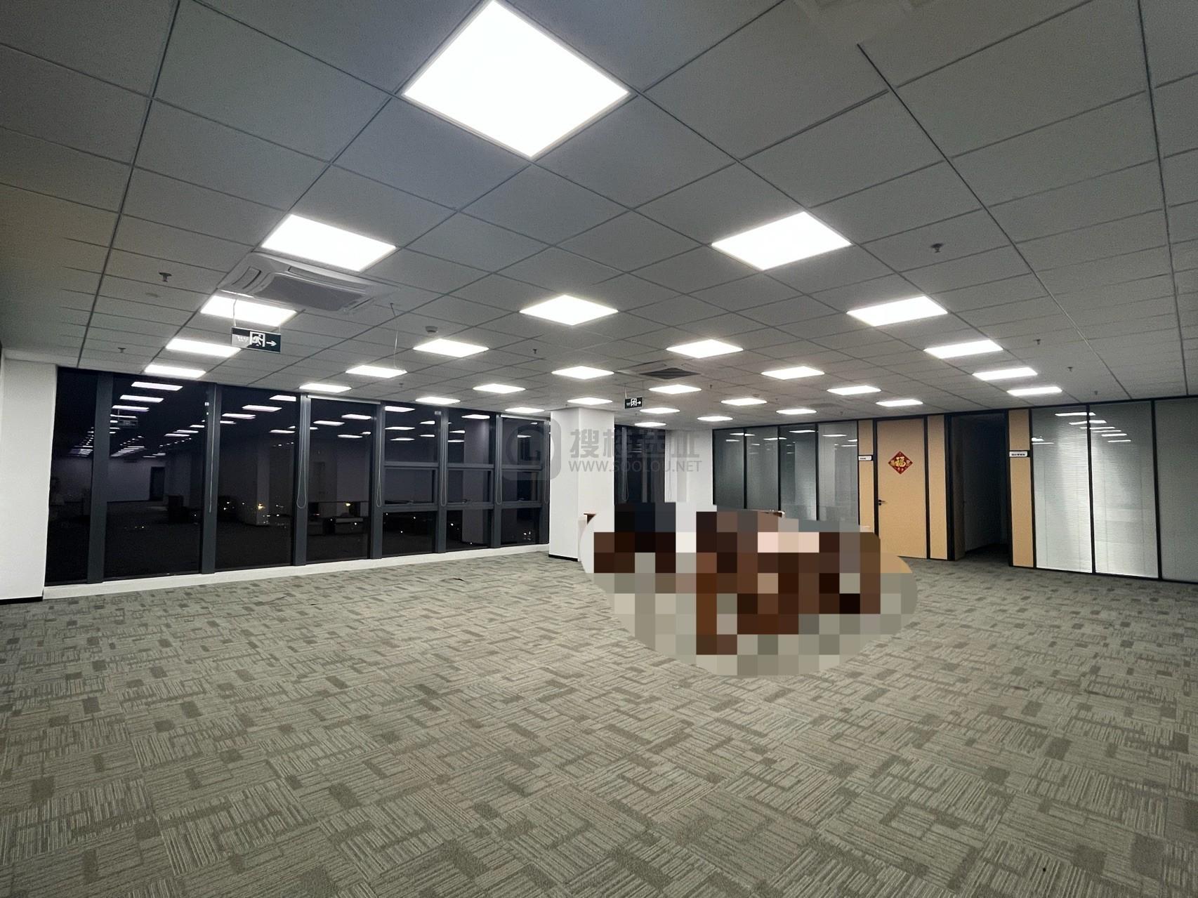  银城INC面积880平