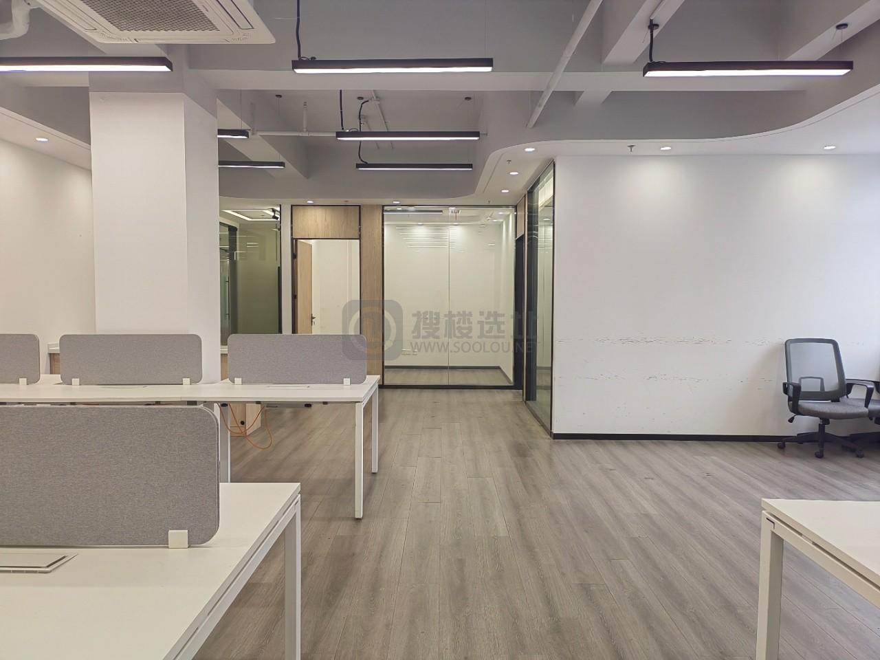 东鼎大厦面积168平