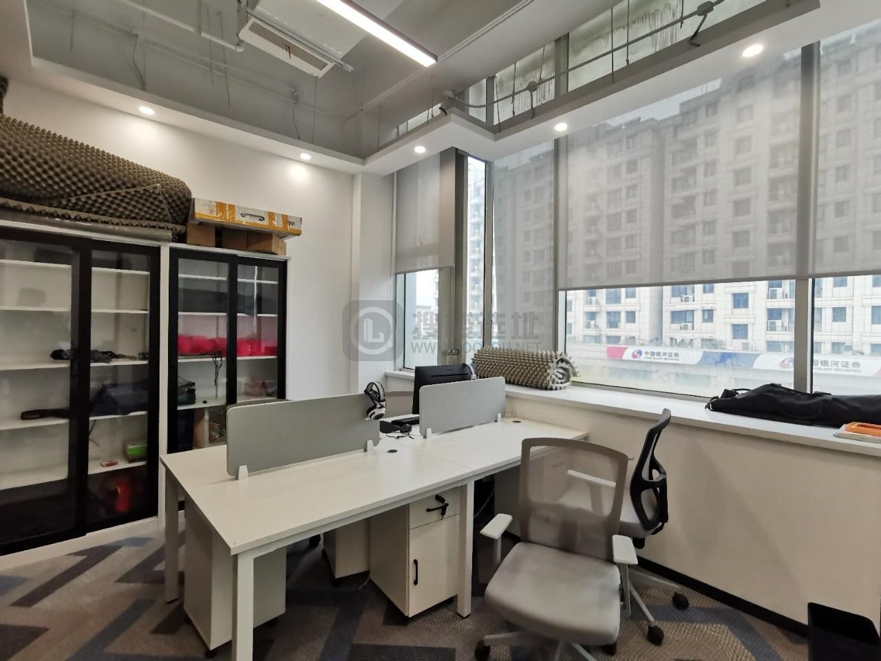 东鼎大厦面积238平