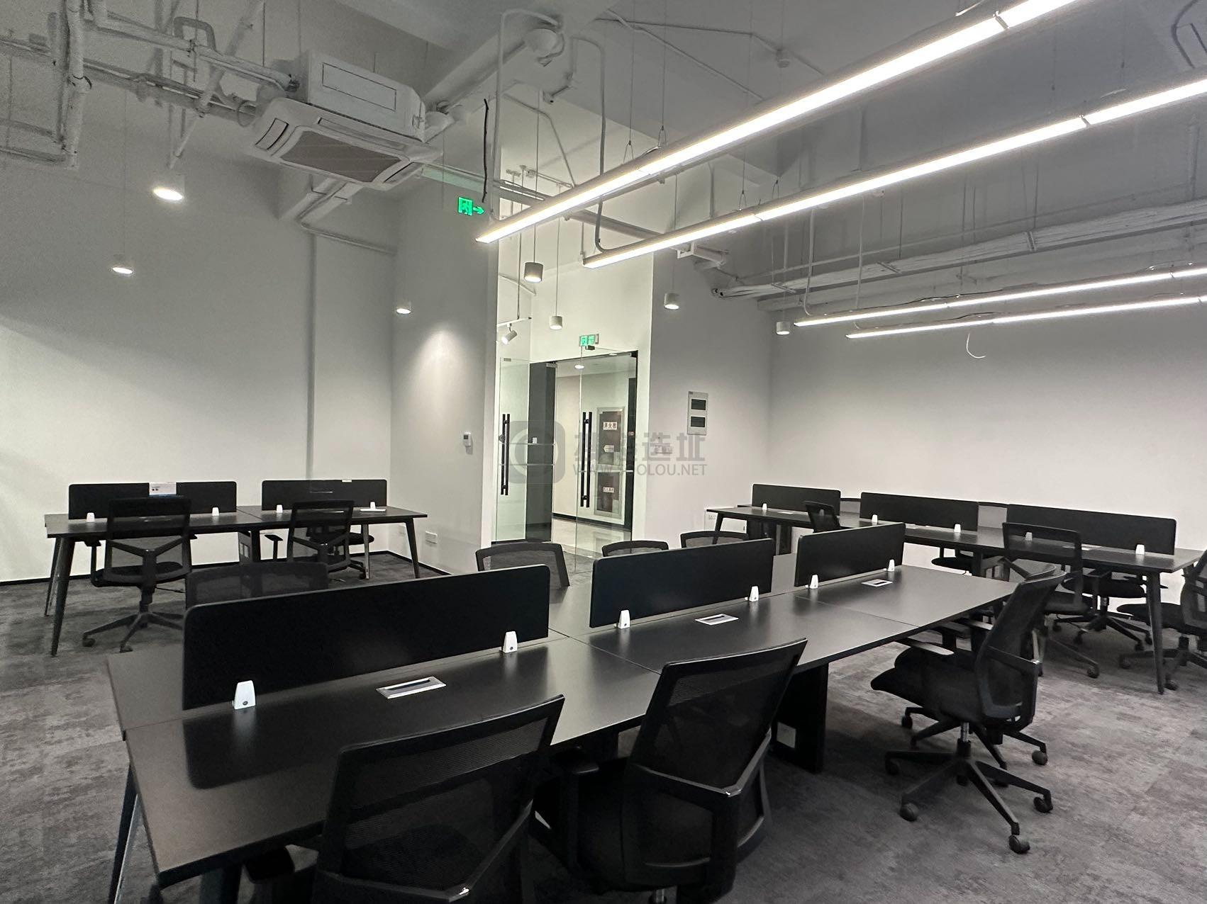  银城INC面积152平