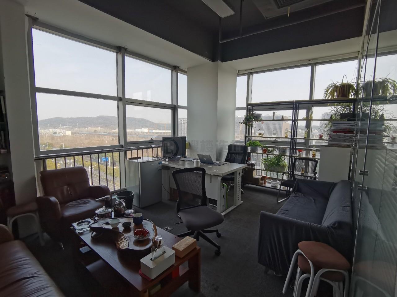 软件谷科创城面积256平