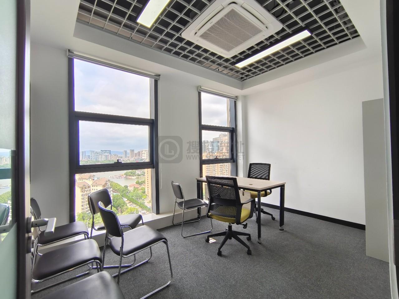  银城INC面积853平