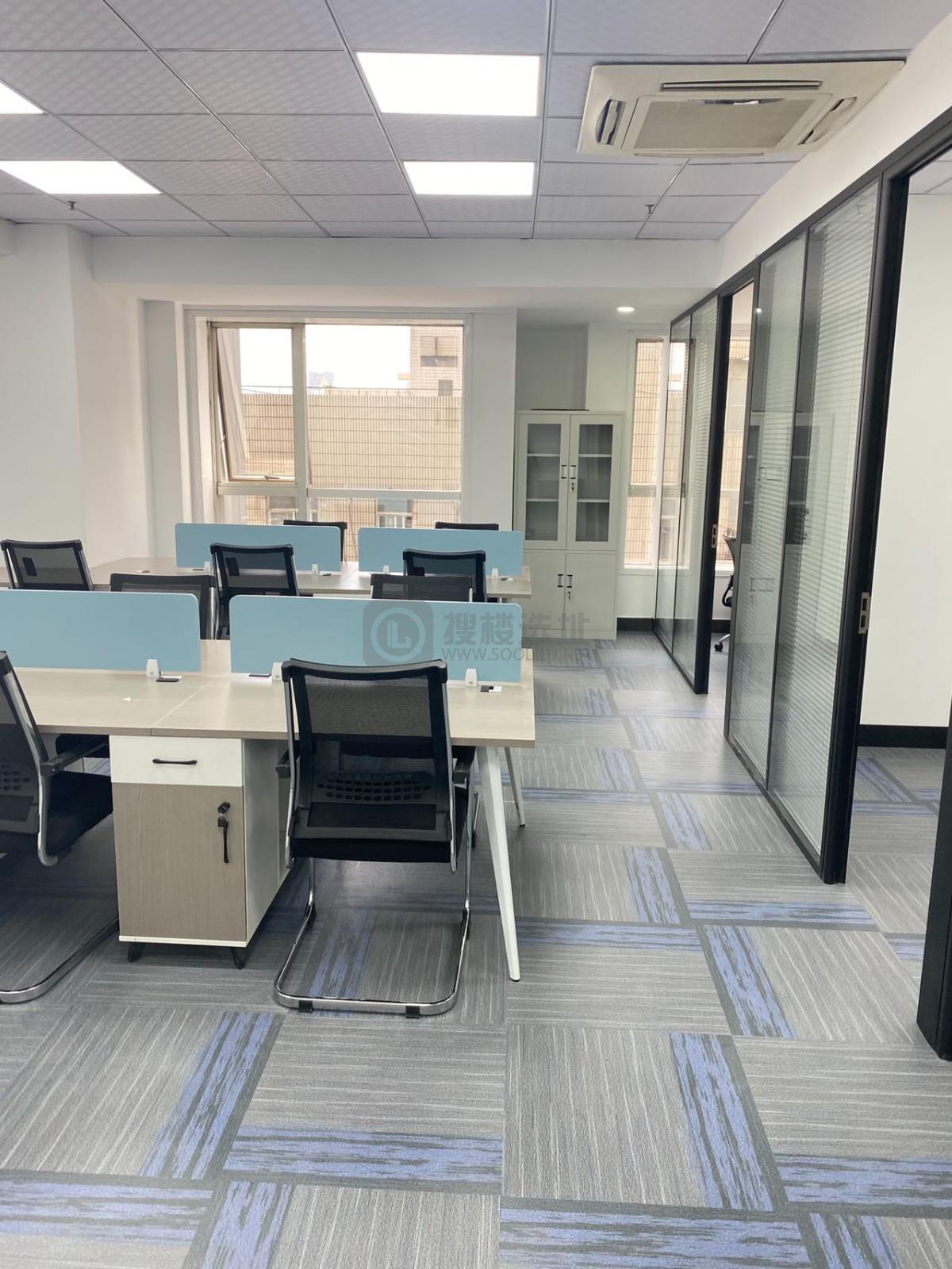 新世界中心面积110平