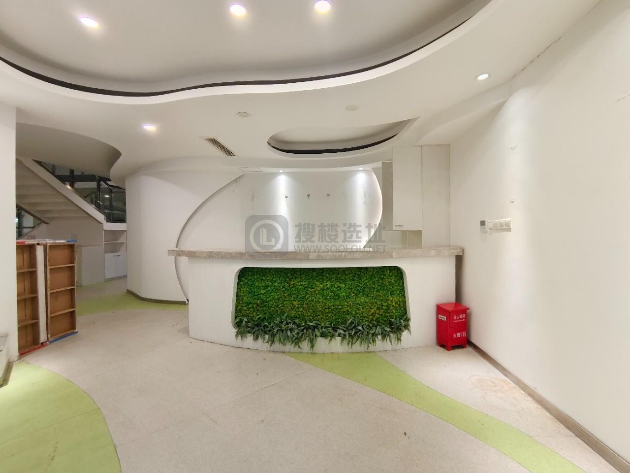 越界梦幻城面积485平