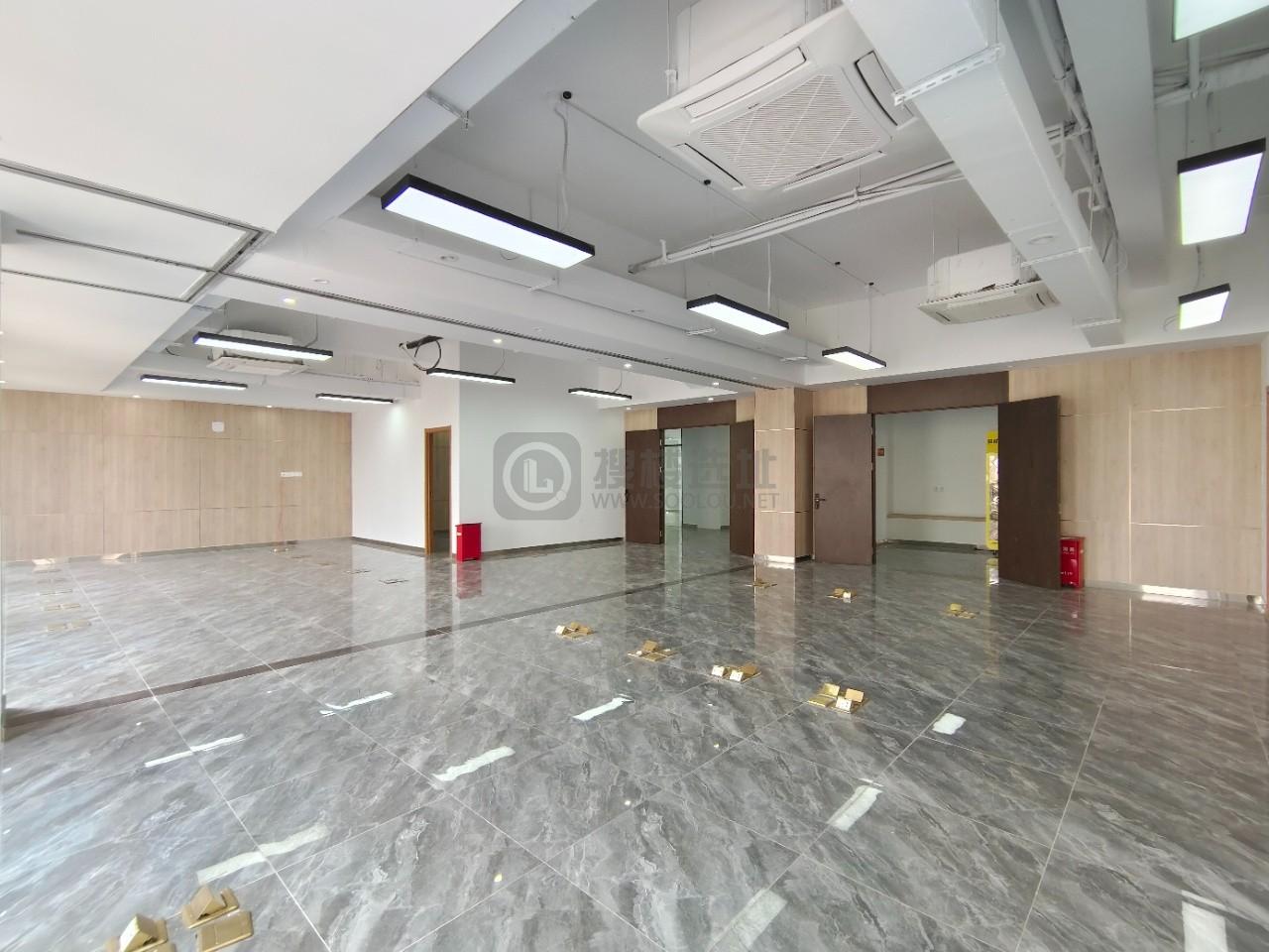 越界梦幻城面积511平