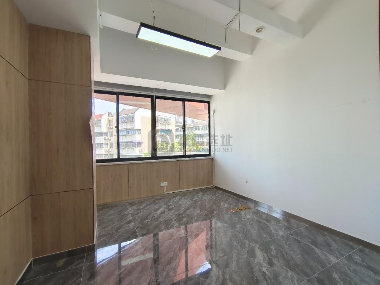 越界梦幻城面积511平