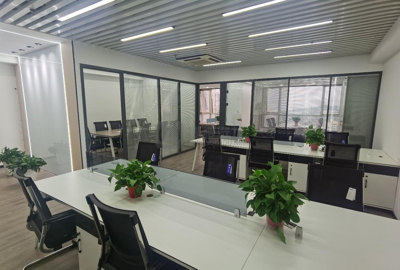 新世界中心面积133平