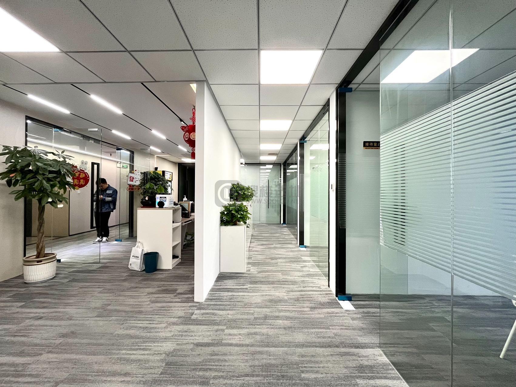 中南国际大厦面积455平