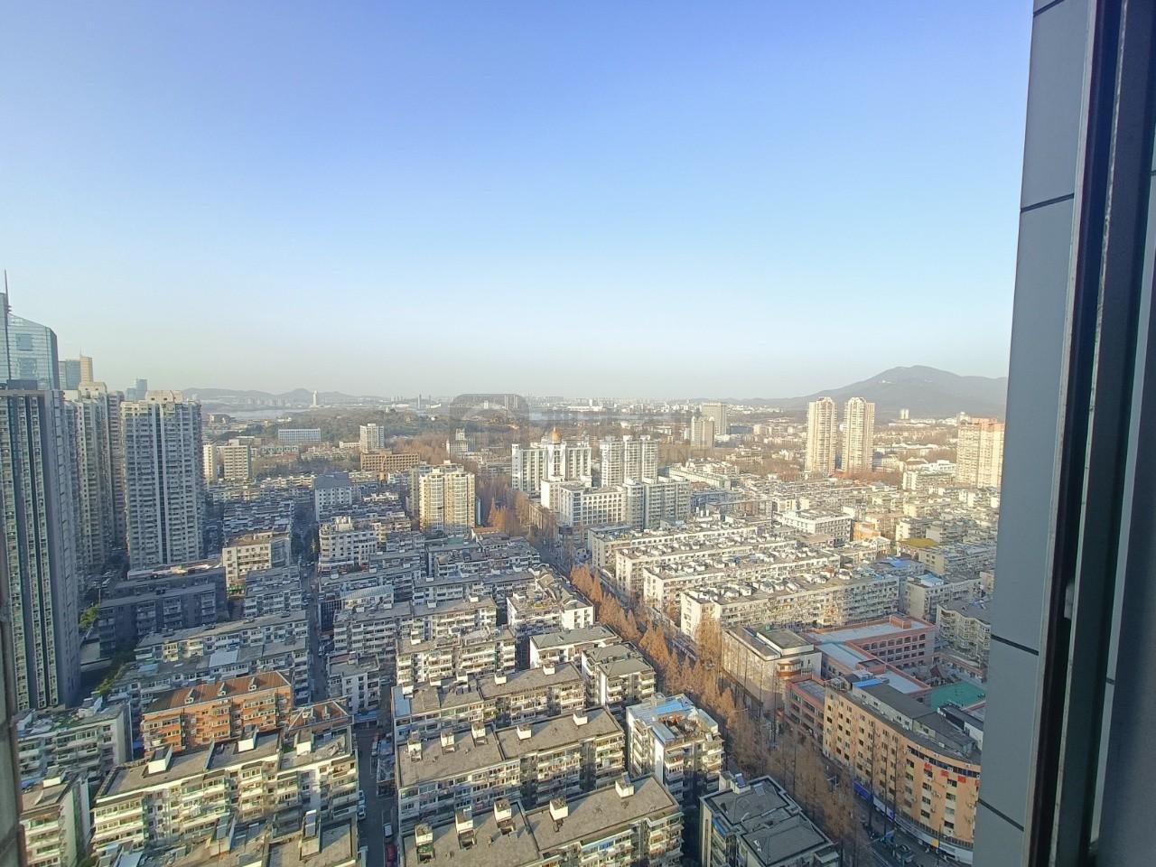 新世界中心面积254平