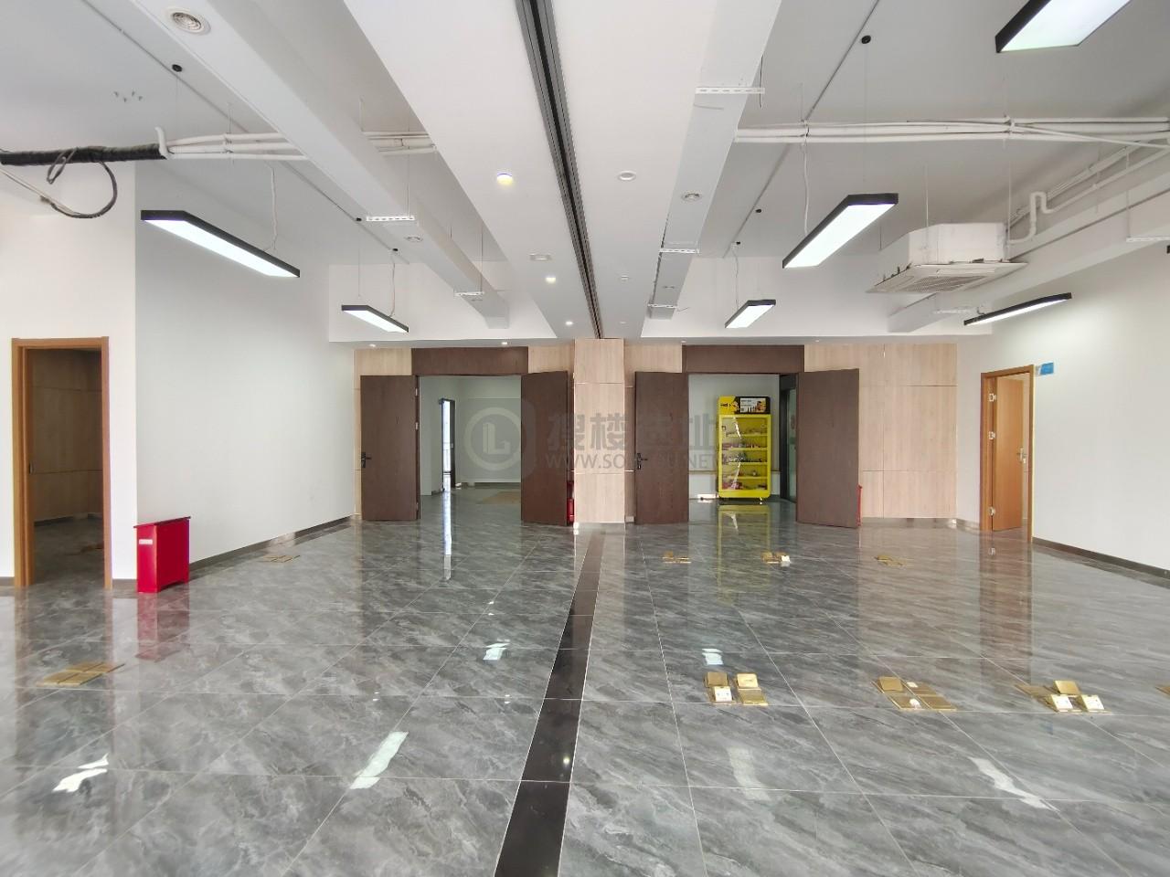 越界梦幻城面积511平