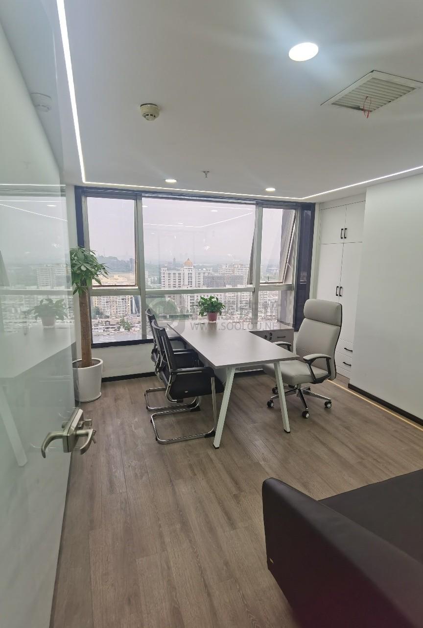 新世界中心面积133平