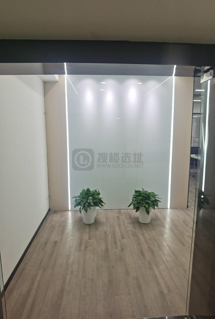 新世界中心面积133