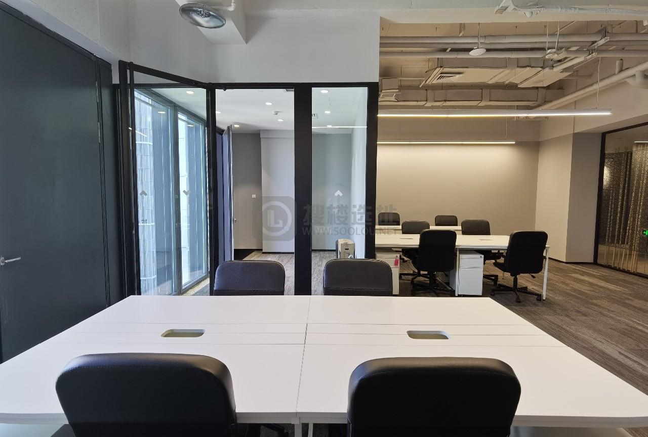 南京金融城面积137平