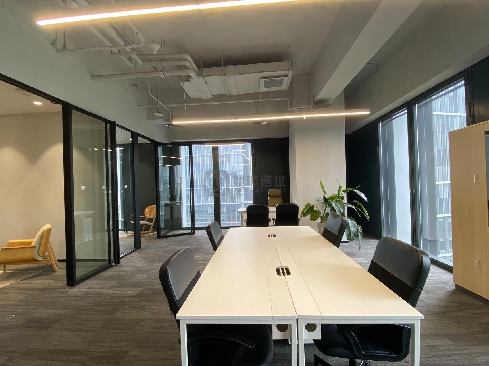 南京金融城面积175平