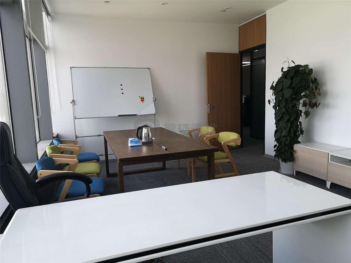 苏宁环球国际中心面积382平