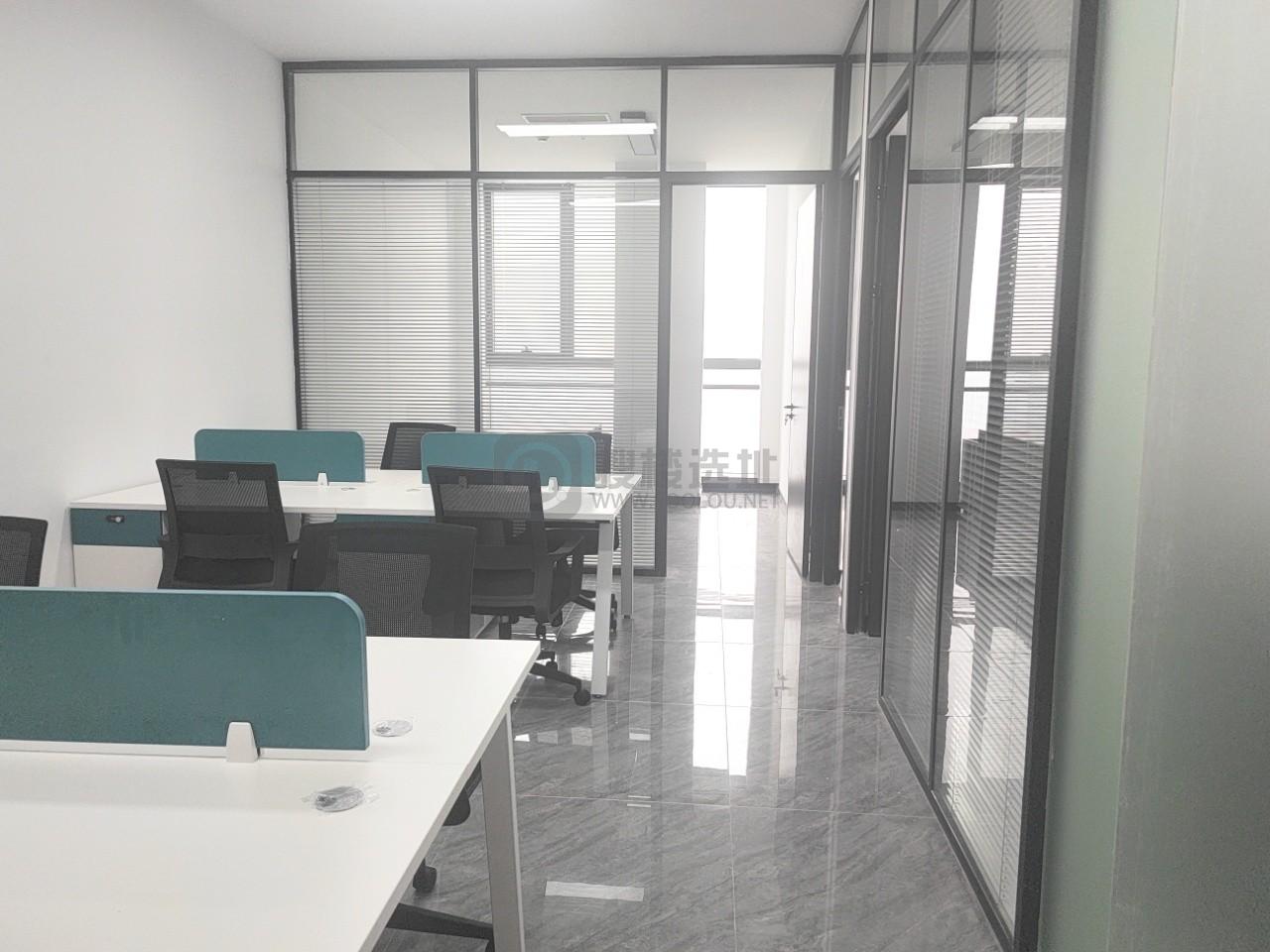 龙湖时代上城面积130平