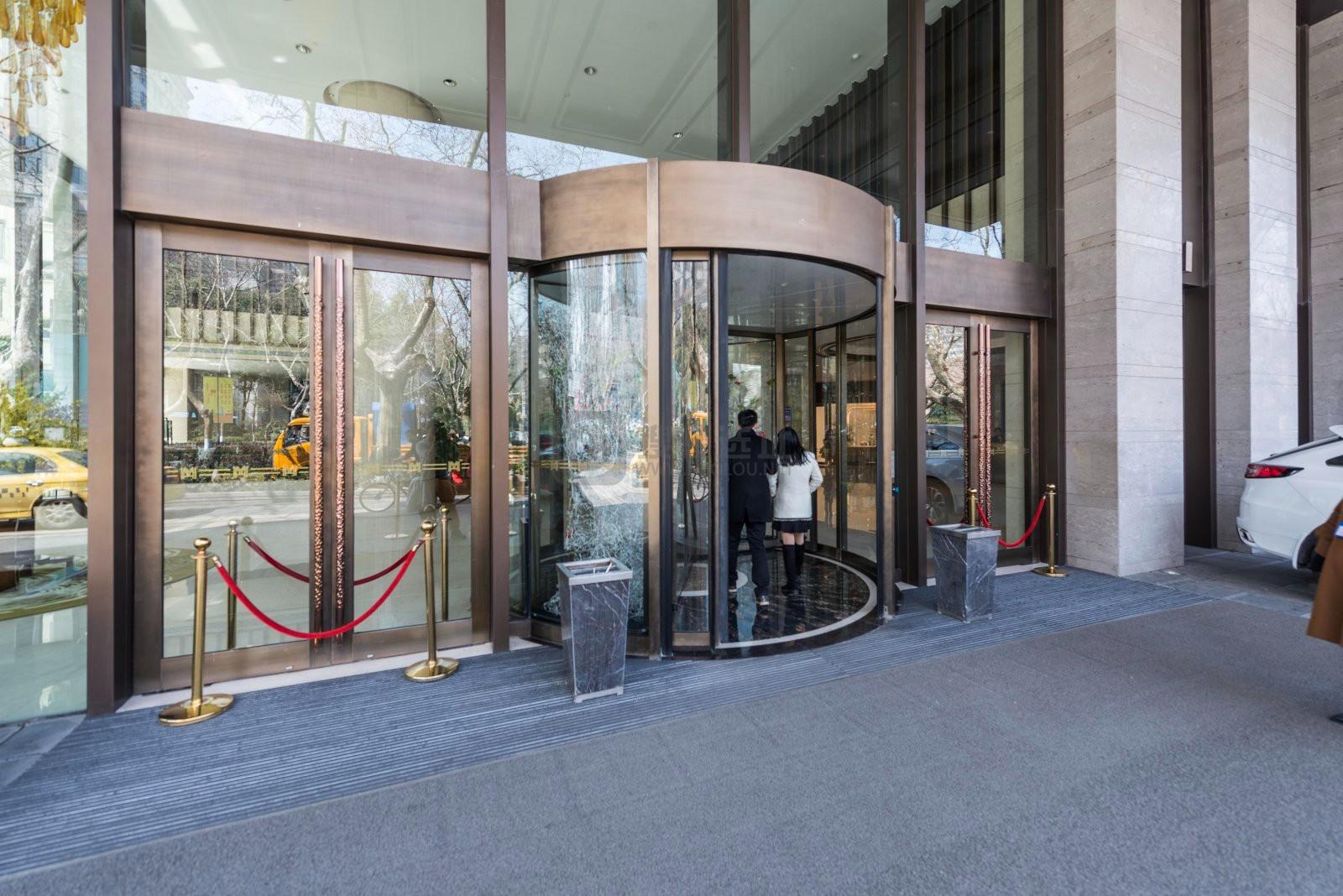 华美达怡华写字楼