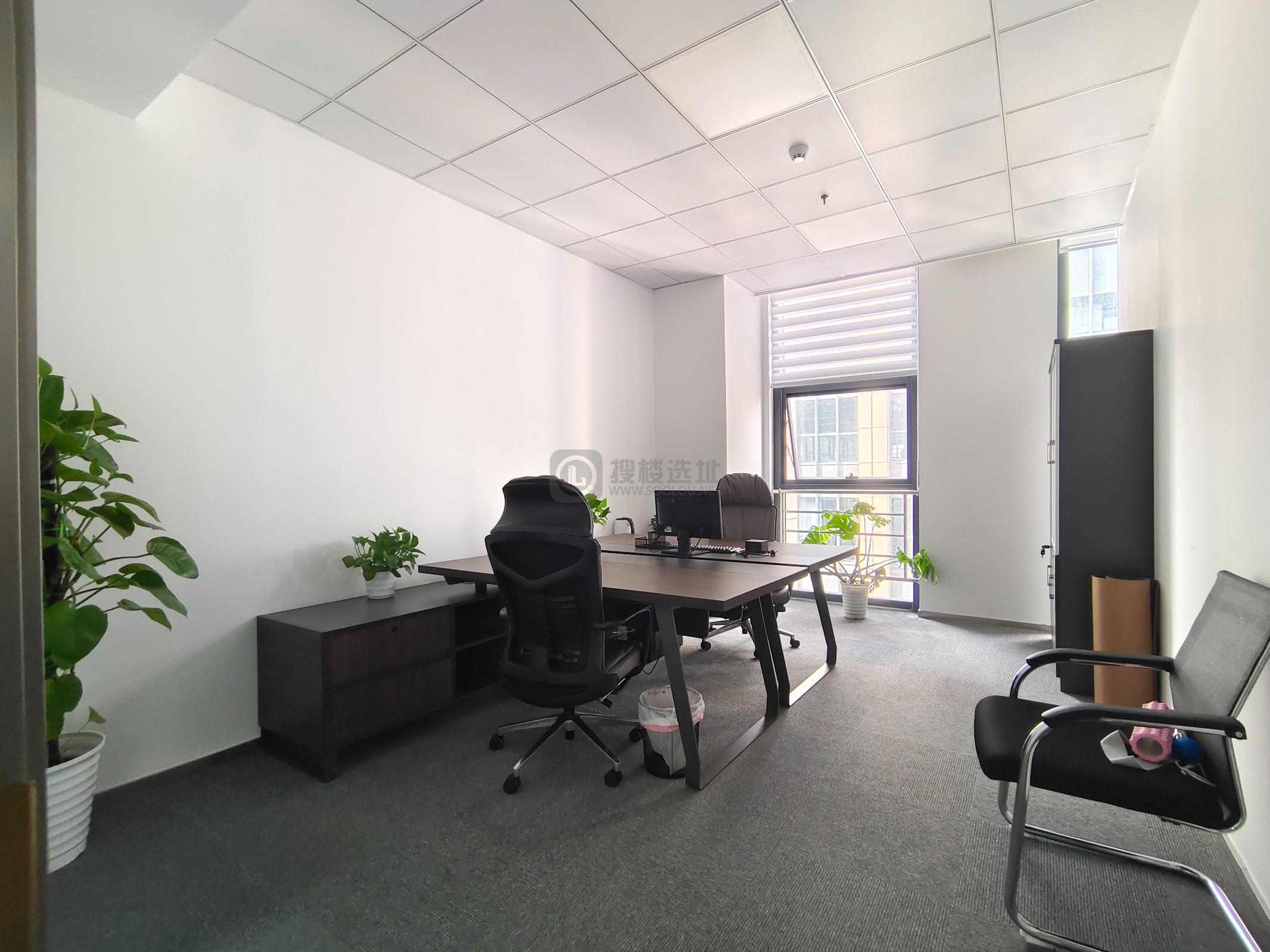 龙熙大厦面积380平