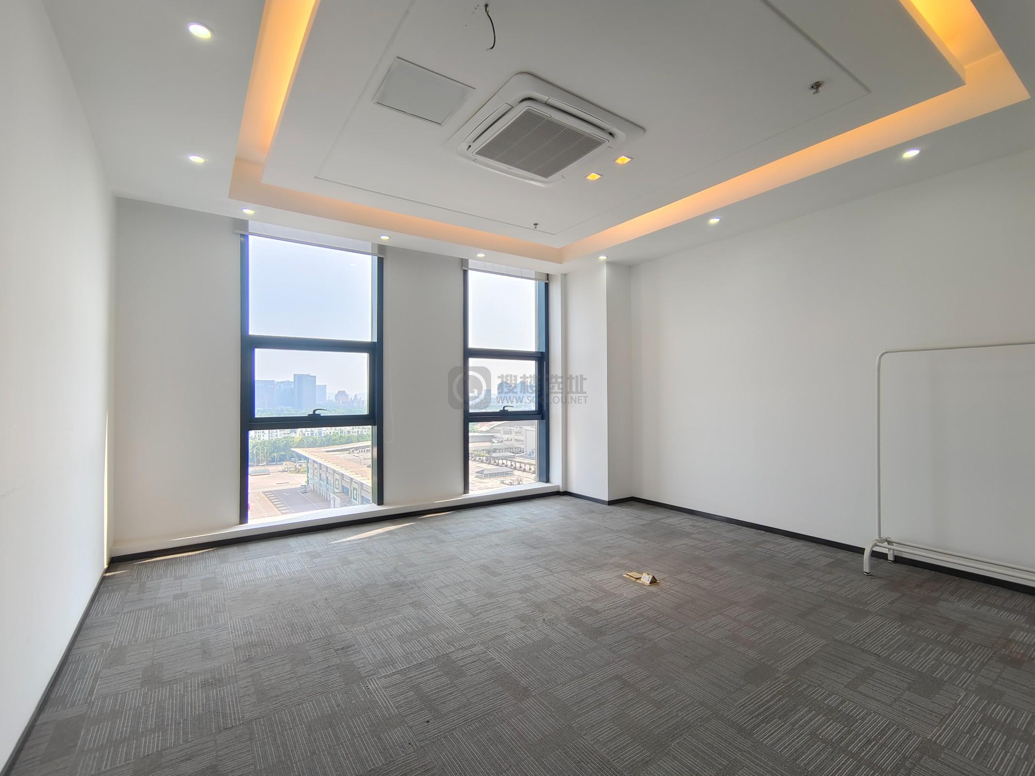  银城INC面积880平