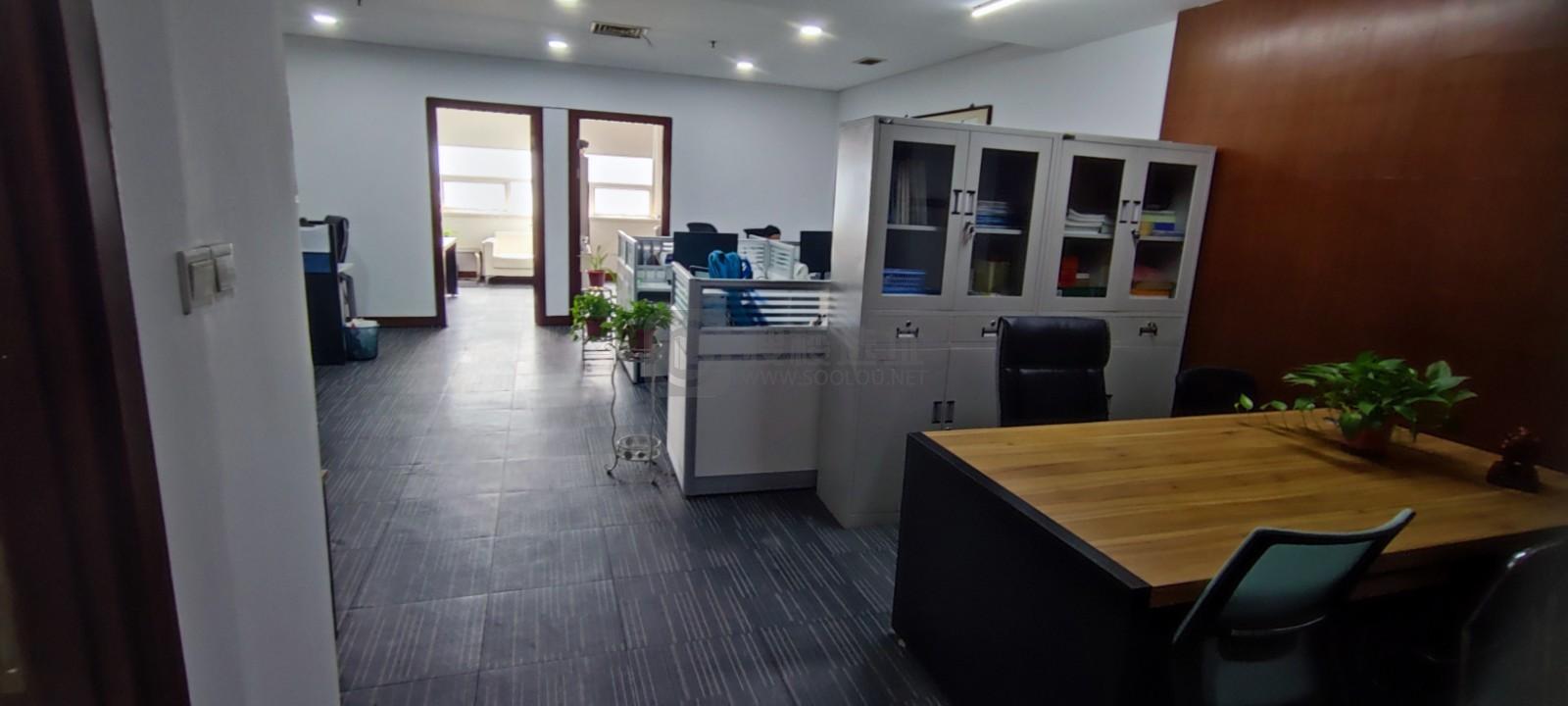 奥体科技中心面积97平