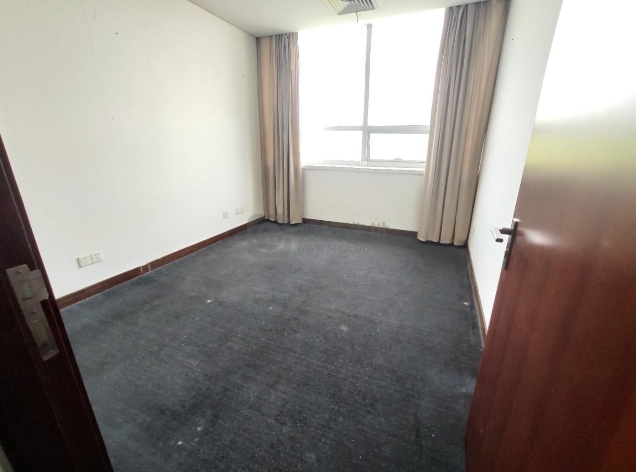 奥体科技中心面积67平