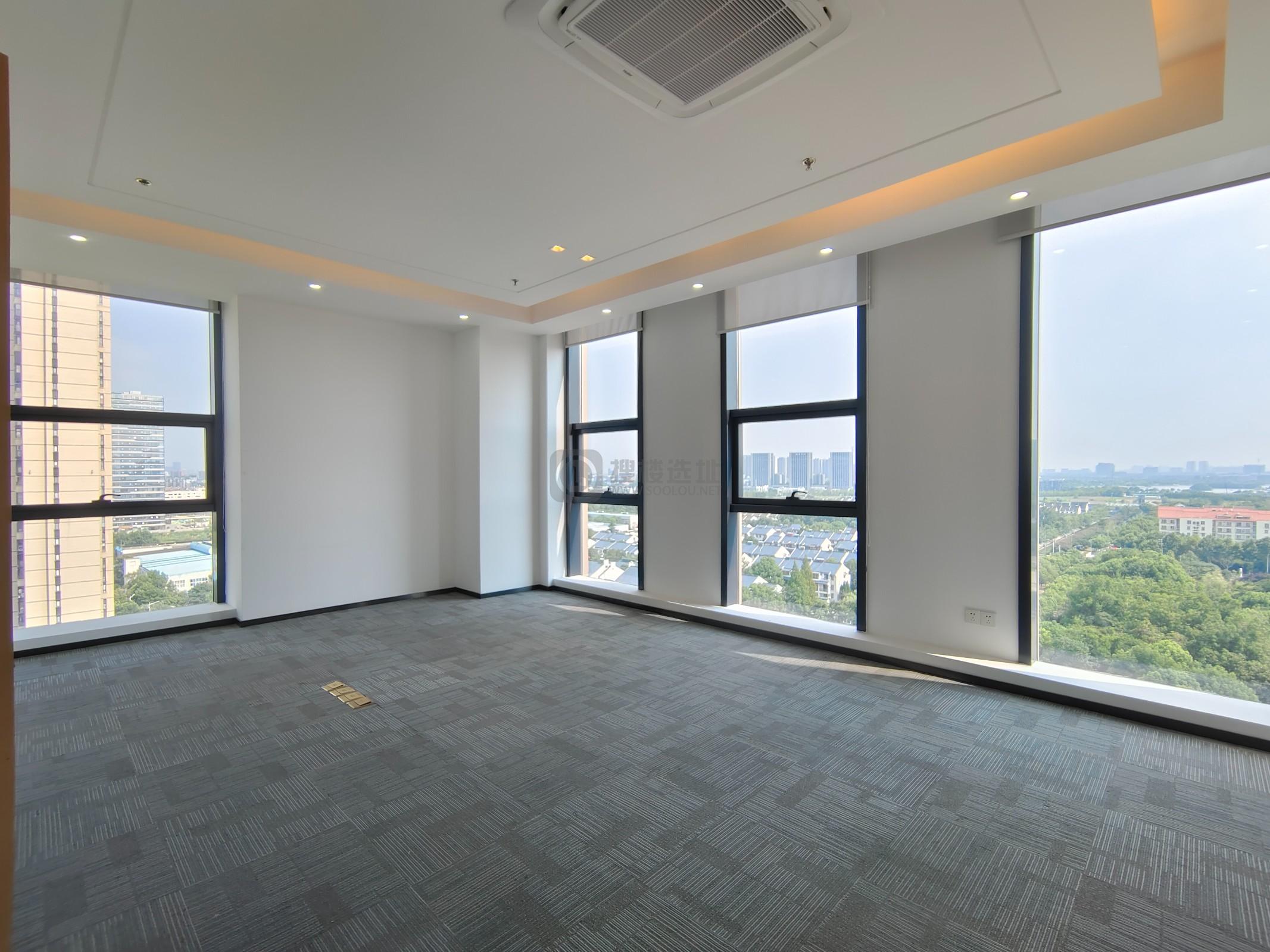  银城INC面积880平