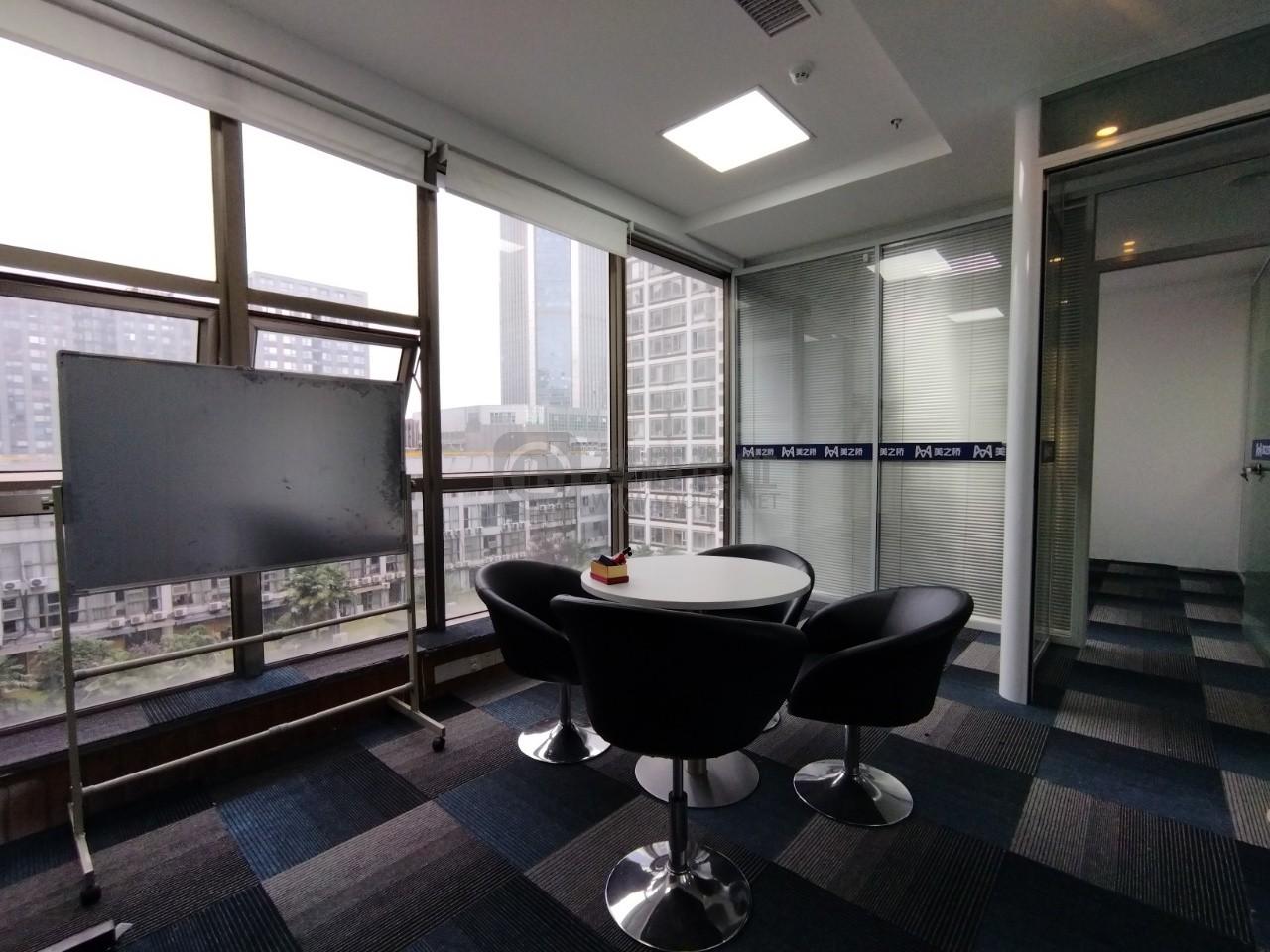 紫金西城中心面积100平