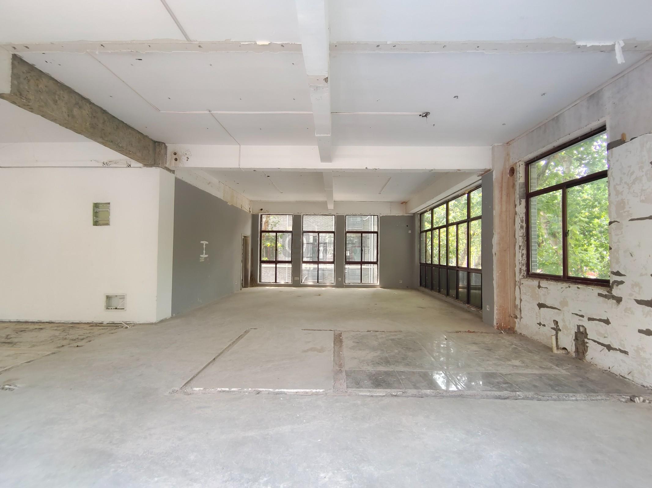 创意东八区面积385平