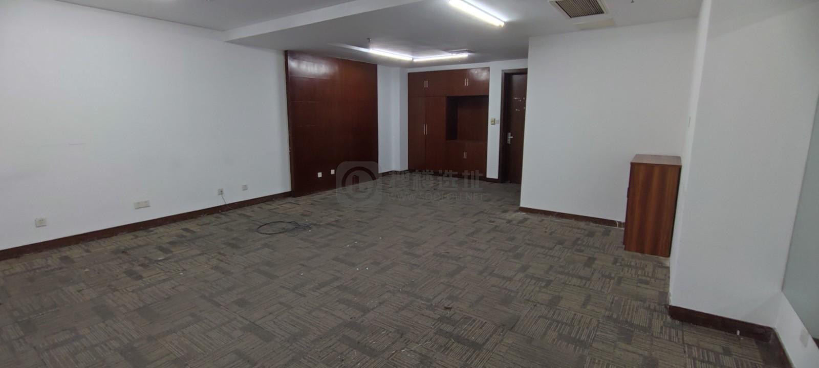 奥体科技中心面积97平