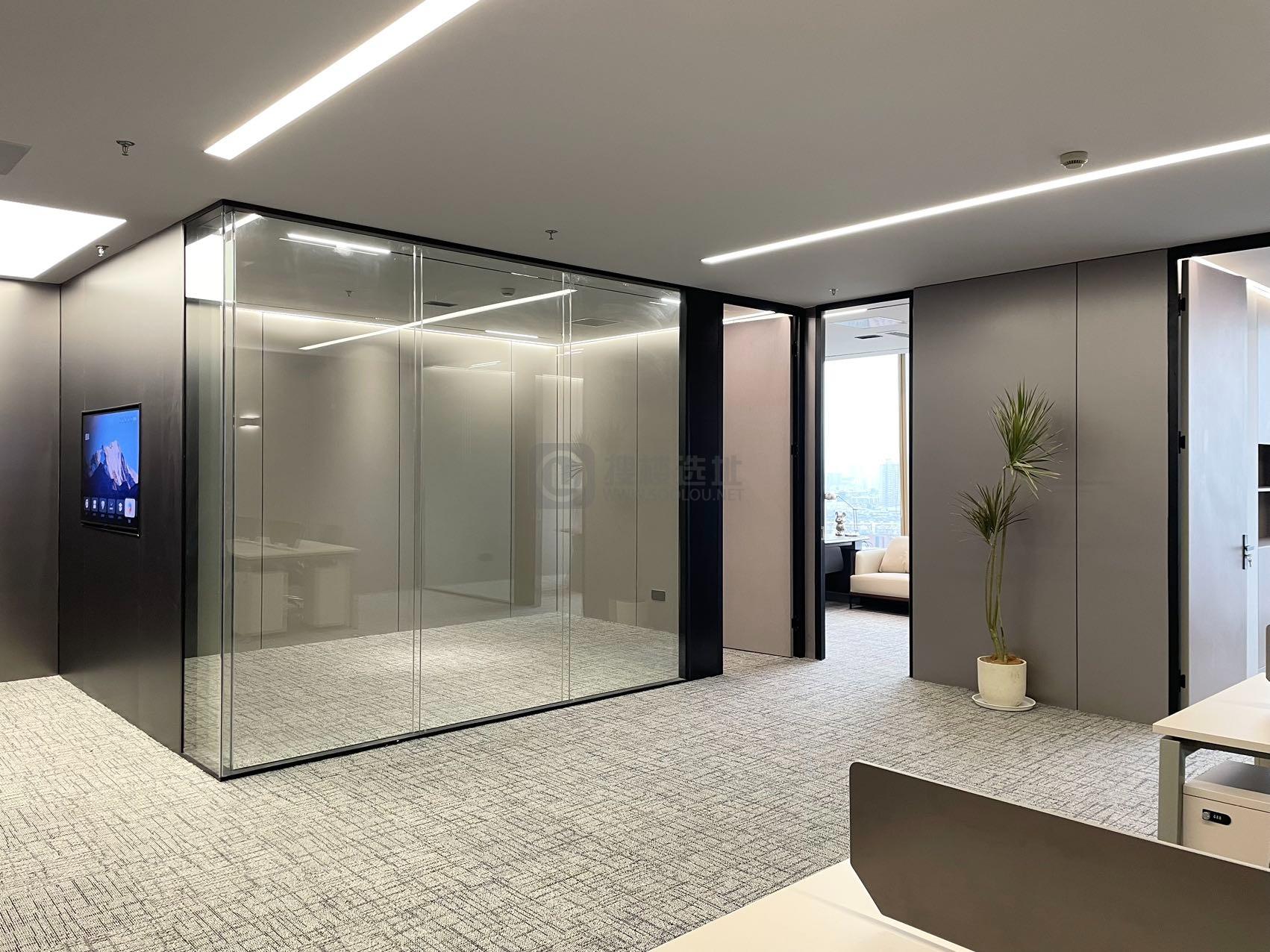 河西金鹰世界面积198平