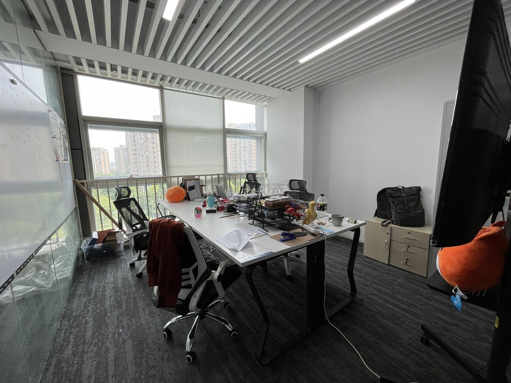 嘉业国际面积136平