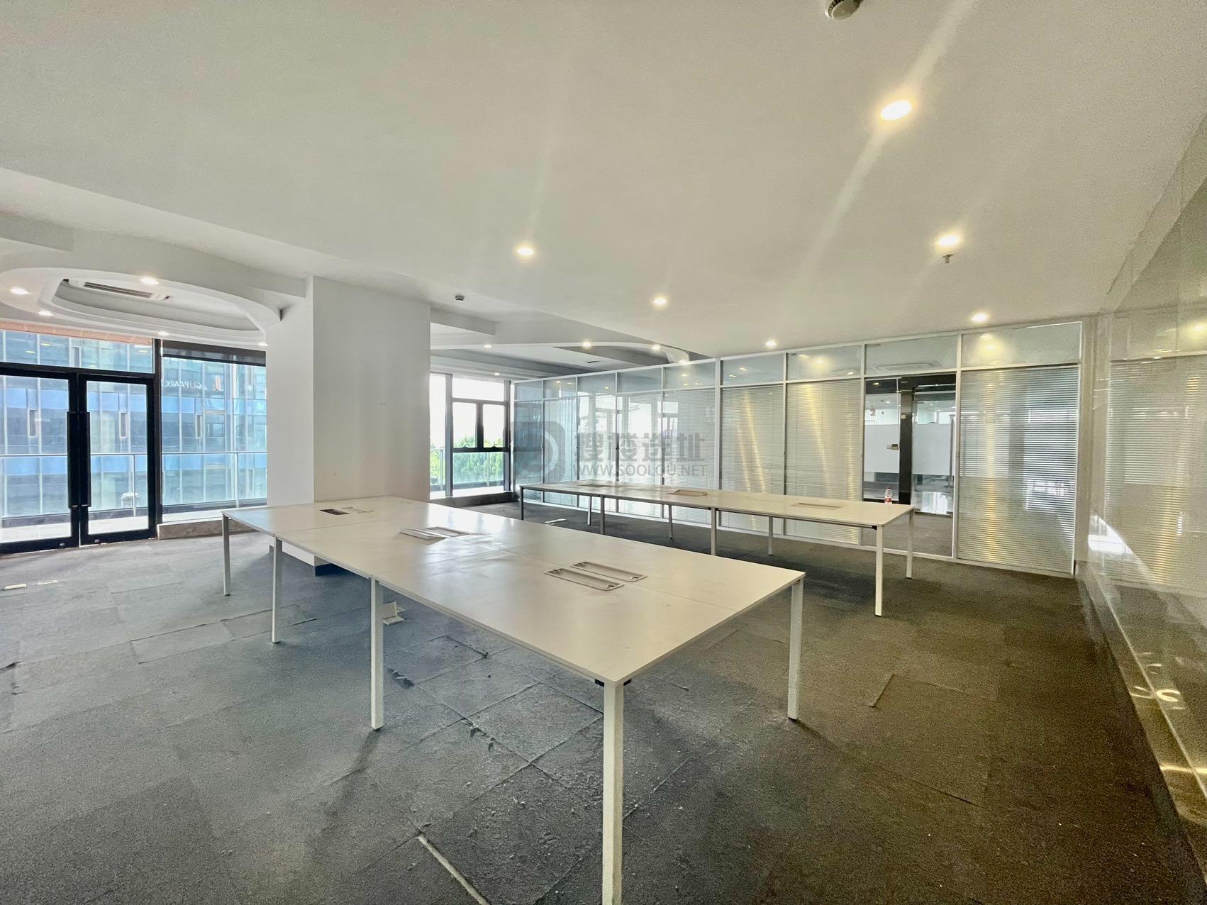 嘉业国际面积207平